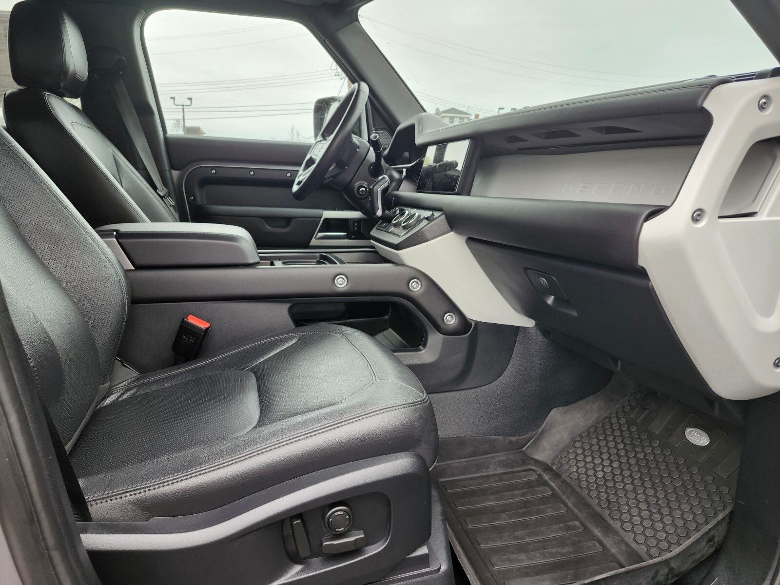 2024 Land Rover Defender 110 S