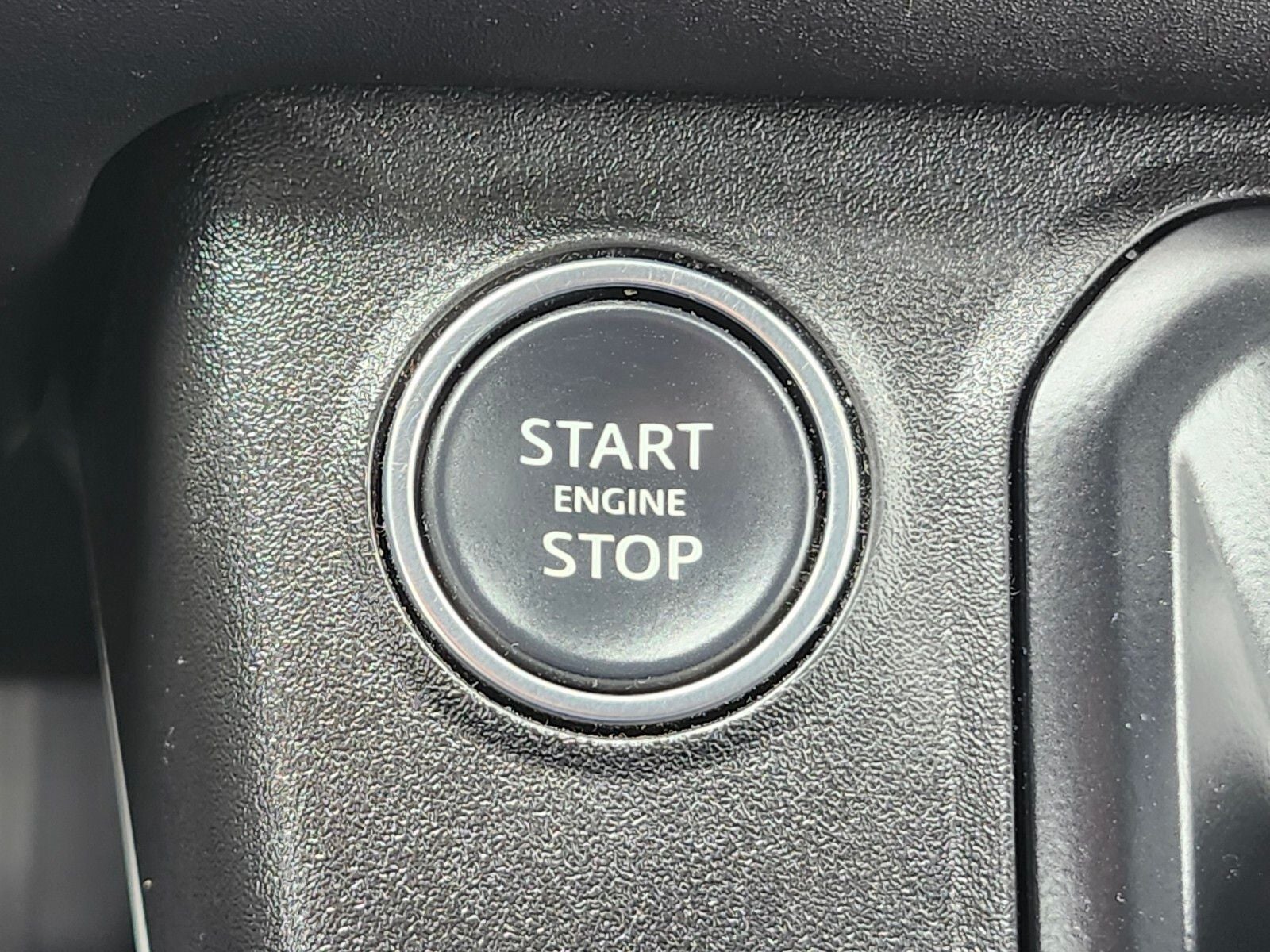 2024 Land Rover Defender 110 S