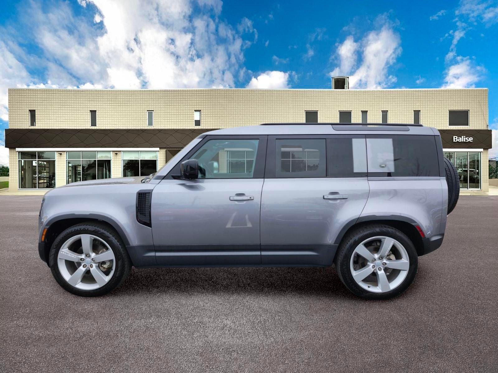 2024 Land Rover Defender 110 S