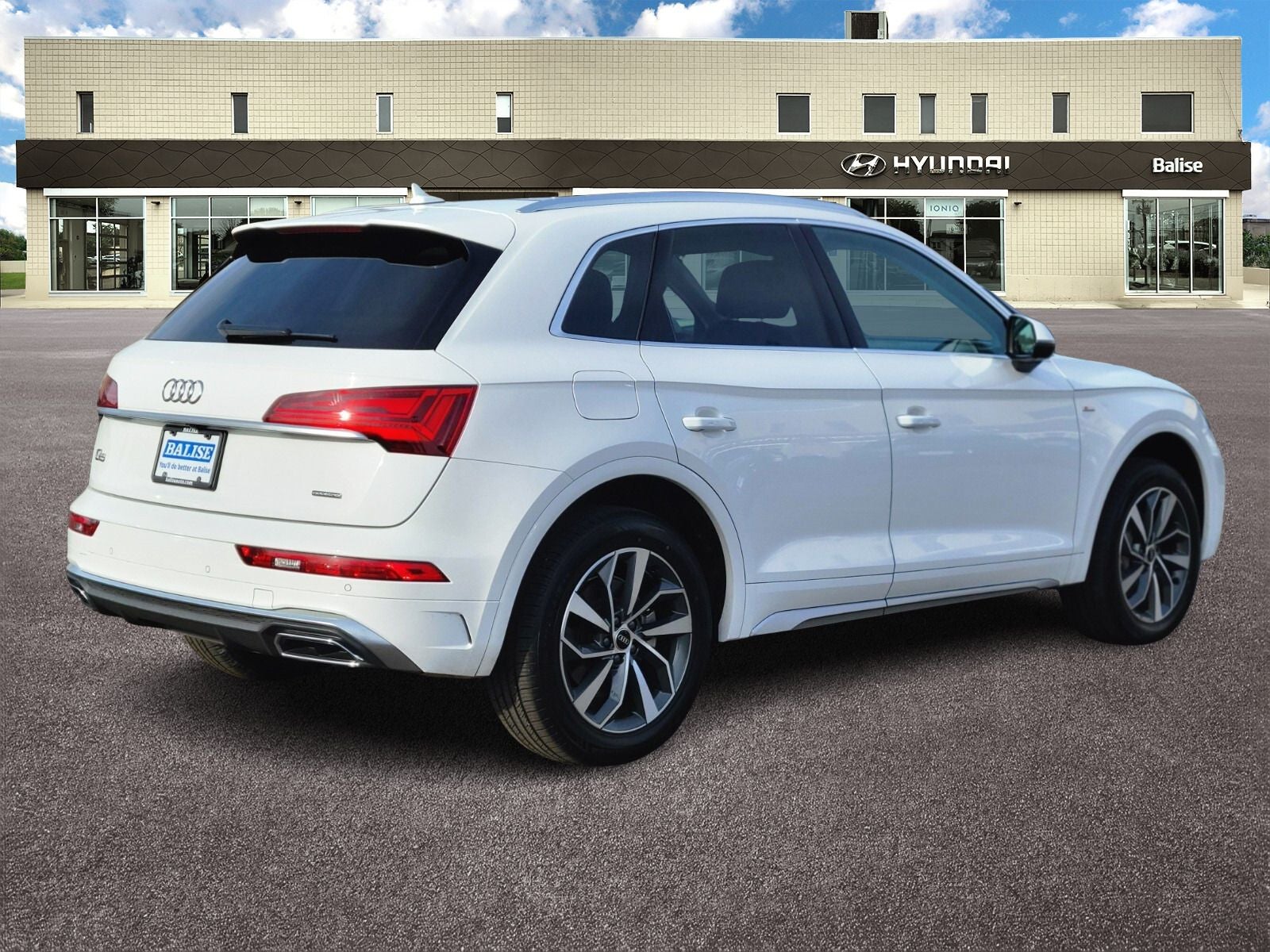 2023 Audi Q5 45 S line Premium Plus quattro