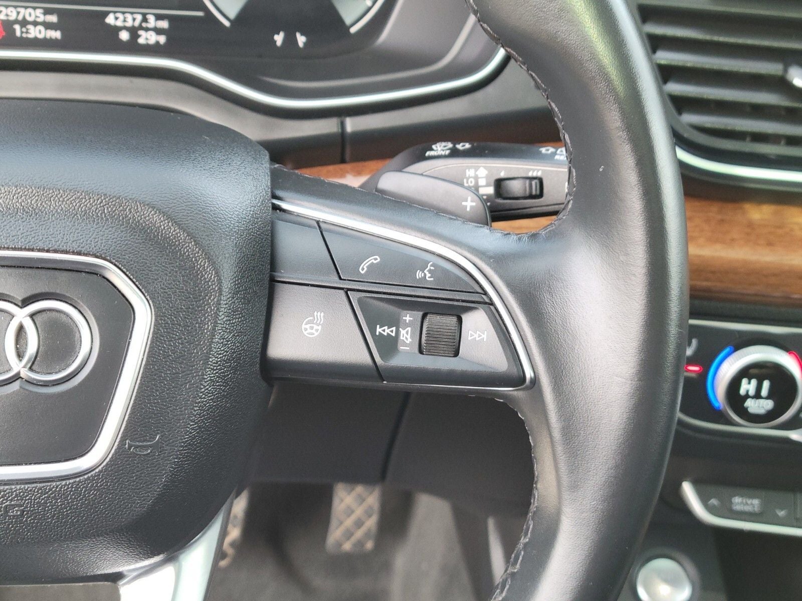 2023 Audi Q5 45 S line Premium Plus quattro