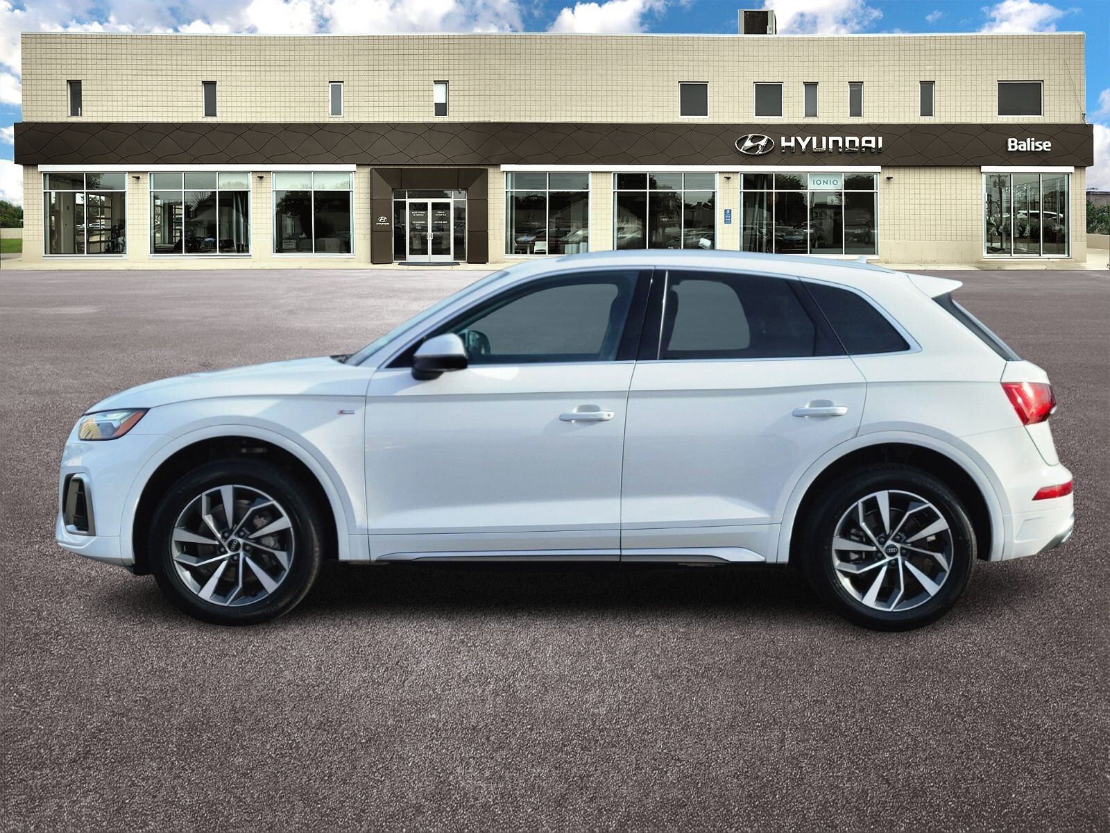 2023 Audi Q5 45 S line Premium Plus quattro