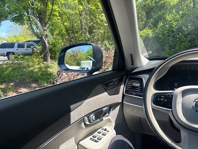 2025 Volvo XC90 Plug-In Hybrid T8 Plus 6 Passenger