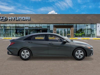 2026 Hyundai ELANTRA SE