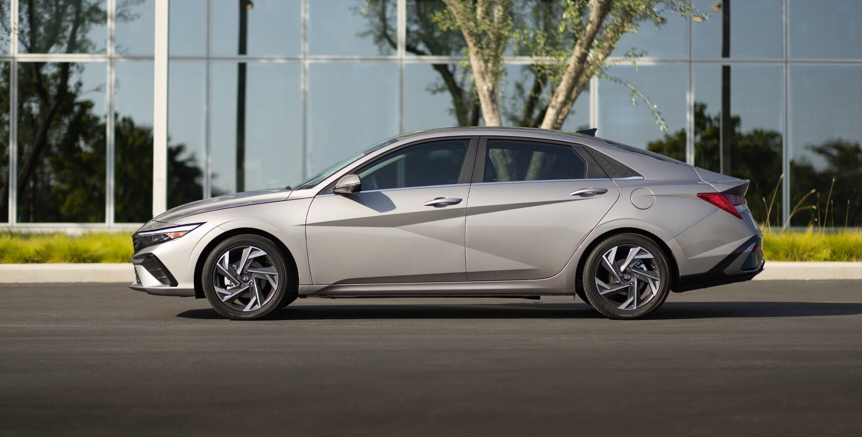 2026 Hyundai Elantra Hero