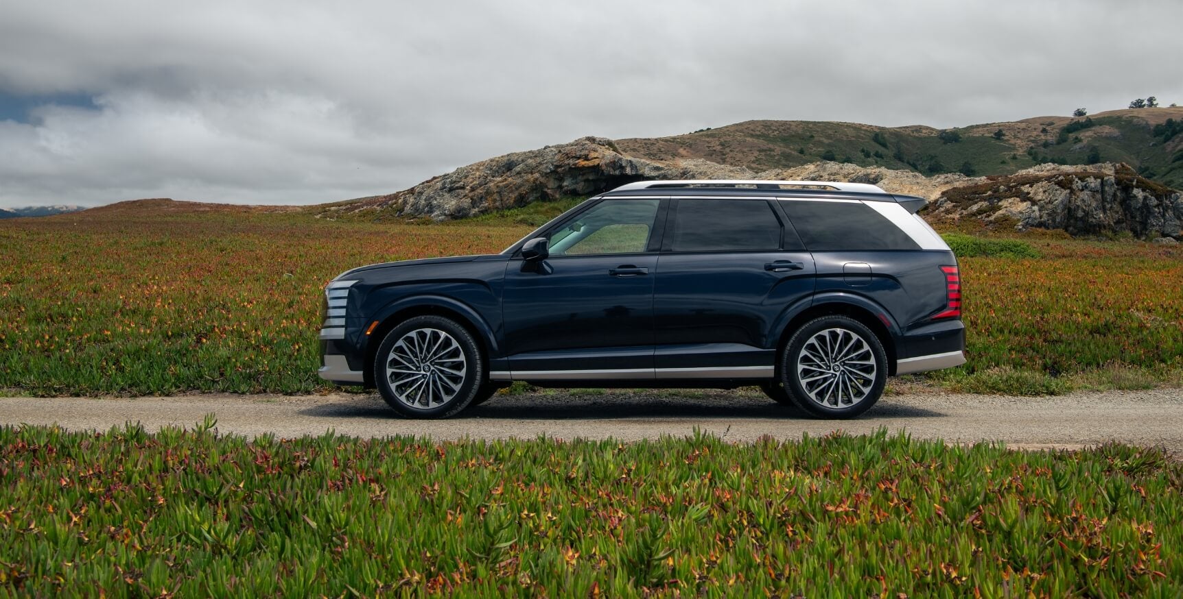 2027 Hyundai Palisade Hybrid Hero